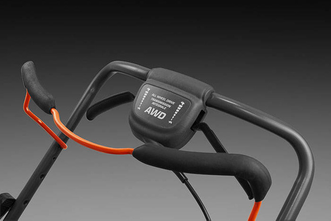 Kosiarka spalinowa Husqvarna LC353AWD + olej Husqvarna