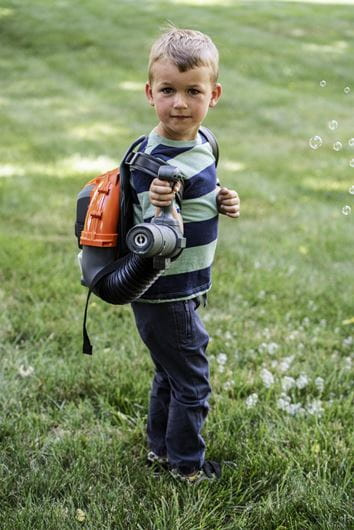 Zabawka Husqvarna dmuchawa do liści 345 BT do robienia baniek mydlanych