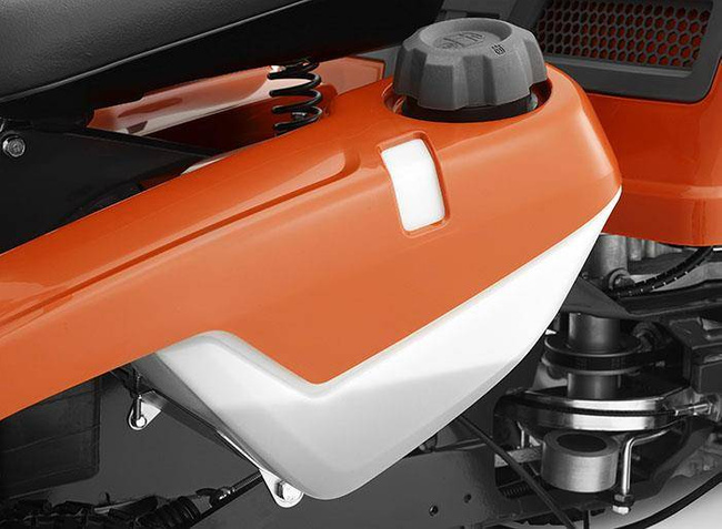 Rider Husqvarna z koszem RC318T 12.6 kW 656 cm³ 103-112 cm bez kosiska