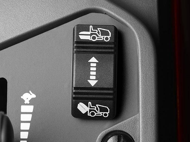 Rider Husqvarna z koszem RC318T 12.6 kW 656 cm³ 103-112 cm bez kosiska