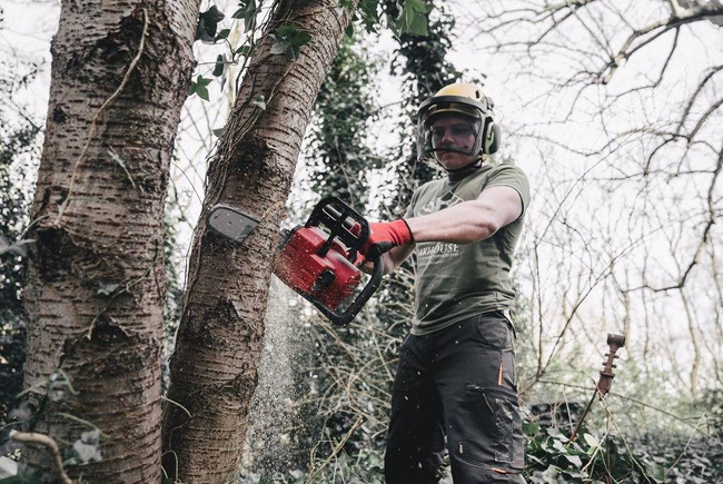 Pilarka łańcuchowa 35 cm Milwaukee M18FCHS35-122