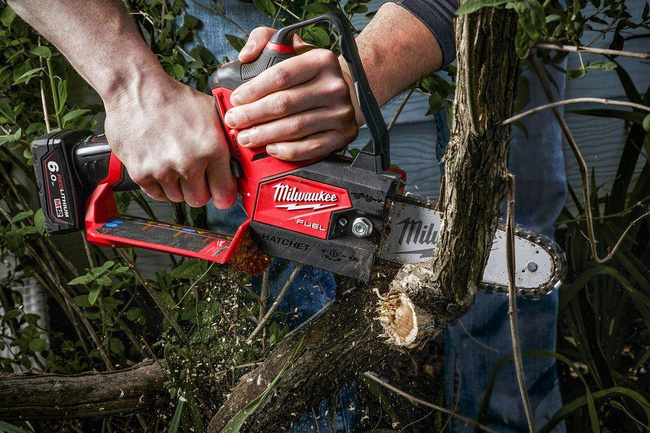 Piła akumulatorowa Milwaukee M12FHS-602X