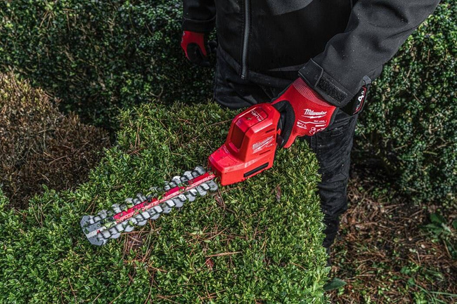 Nożyce do żywopłotu 20 cm Milwaukee M12FHT20-0