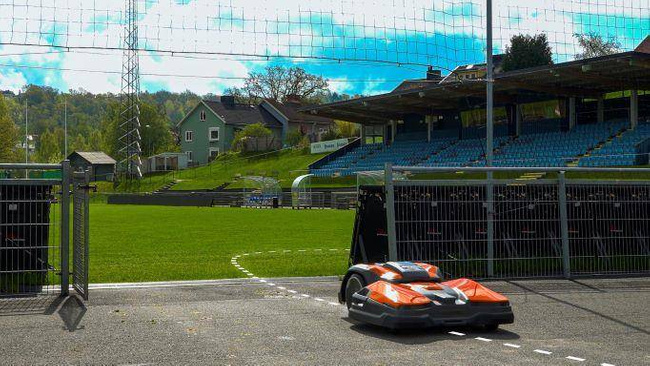 Kosiarka automatyczna Husqvarna CEORA 544 EPOS