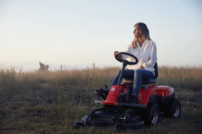 Rider Husqvarna R112iC akumulatorowy 38.5Ah 85 cm z kosiskiem COMBI 85