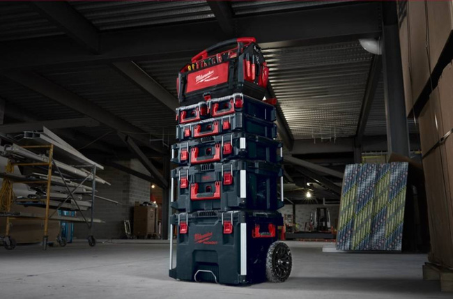 Skrzynia packout na kołach Milwaukee