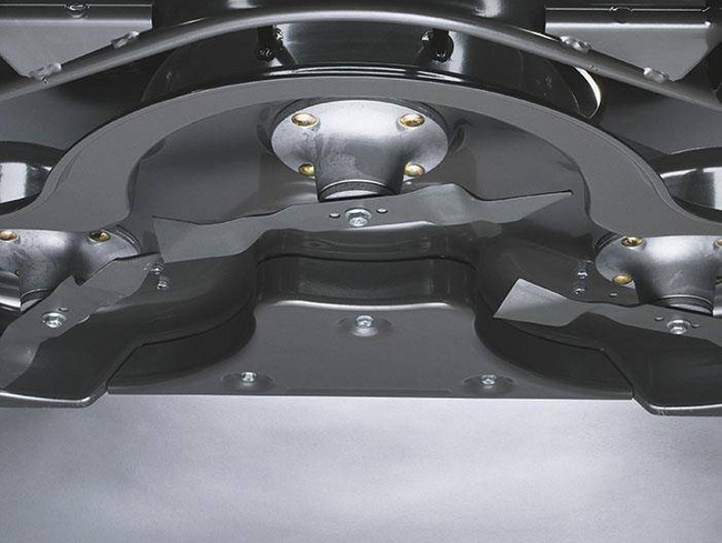 Rider Husqvarna R216T AWD 12 kW 586 cm³ 94-103 cm bez kosiska