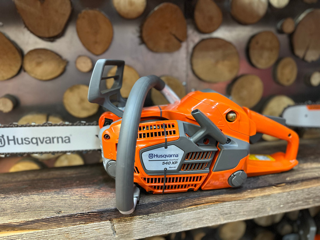 Pilarka spalinowa Husqvarna 540XP Mark III + olej Husqvarna