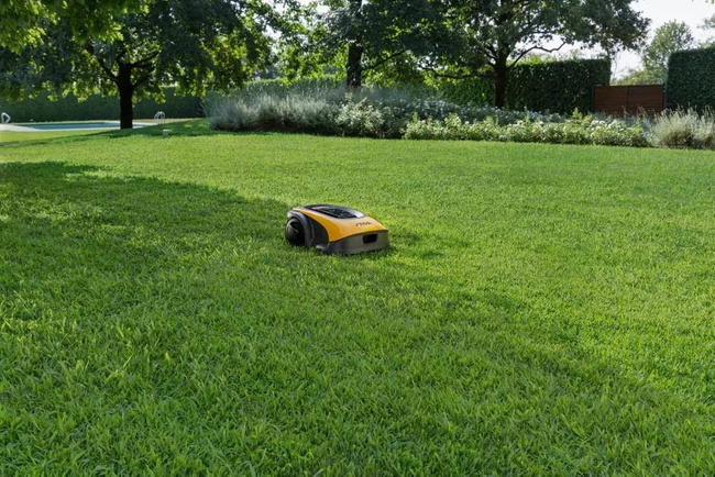 Autonomiczny robot koszący Stiga A1500