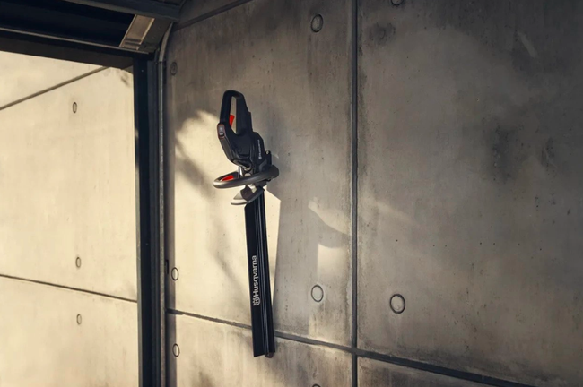 Nożyce do żywopłotu Husqvarna Aspire™ H50-P4A zestaw z baterią 2,5Ah i ładowarką