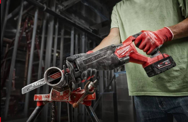 Piła szablasta akum.XXX Milwaukee M18FSZ-0X