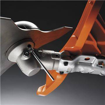 Wykaszarka spalinowa Husqvarna 545RXT AutoTune™ 49 cm 2.2 kW 8,7 kg + olej Husqvarna