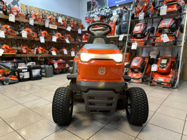 Traktorek Husqvarna TC114 9 kW 95 cm 452 cm³