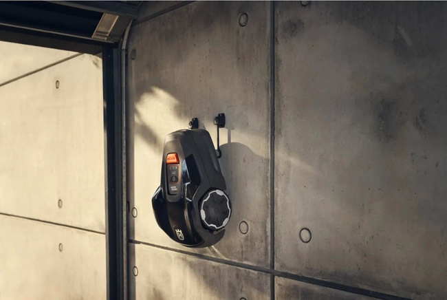 Kosiarka automatyczna Husqvarna Automower® Aspire™ R4 do 400 m²