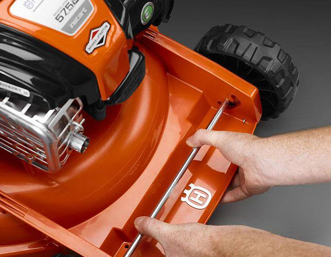 Kosiarka spalinowa Husqvarna LB146 + olej Husqvarna