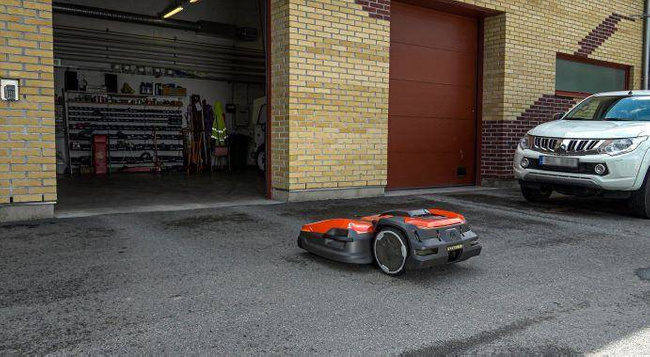 Kosiarka automatyczna Husqvarna CEORA 546 EPOS