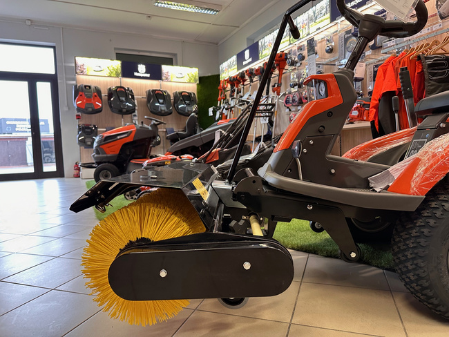 Szczotka z osłoną Husqvarna do Ridera serii 200