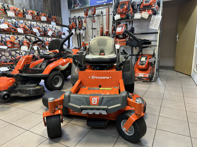 Kosiarka spalinowa Husqvarna ZTH Z242F 16.4 kW + 724 cm³ + 107 cm + olej Husqvarna