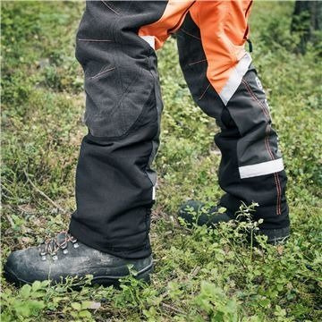 OGRODNICZKI OCHRONNE HUSQVARNA TECHNICAL 20A ANTYPRZECIĘCIOWE 596 30 44