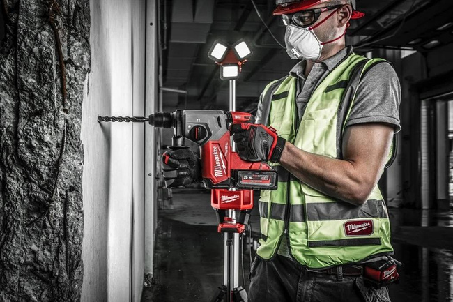 Młot udarowy obrot XXX Milwaukee M18FHX-0X